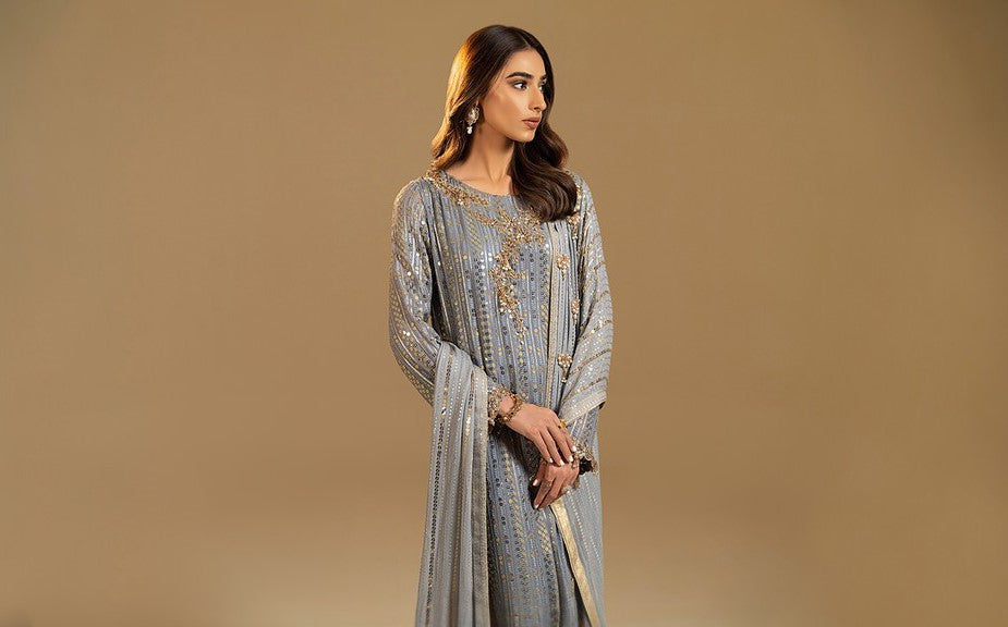 Discover the Art of Being Draped in Elegance: Your Ultimate Style Guide
