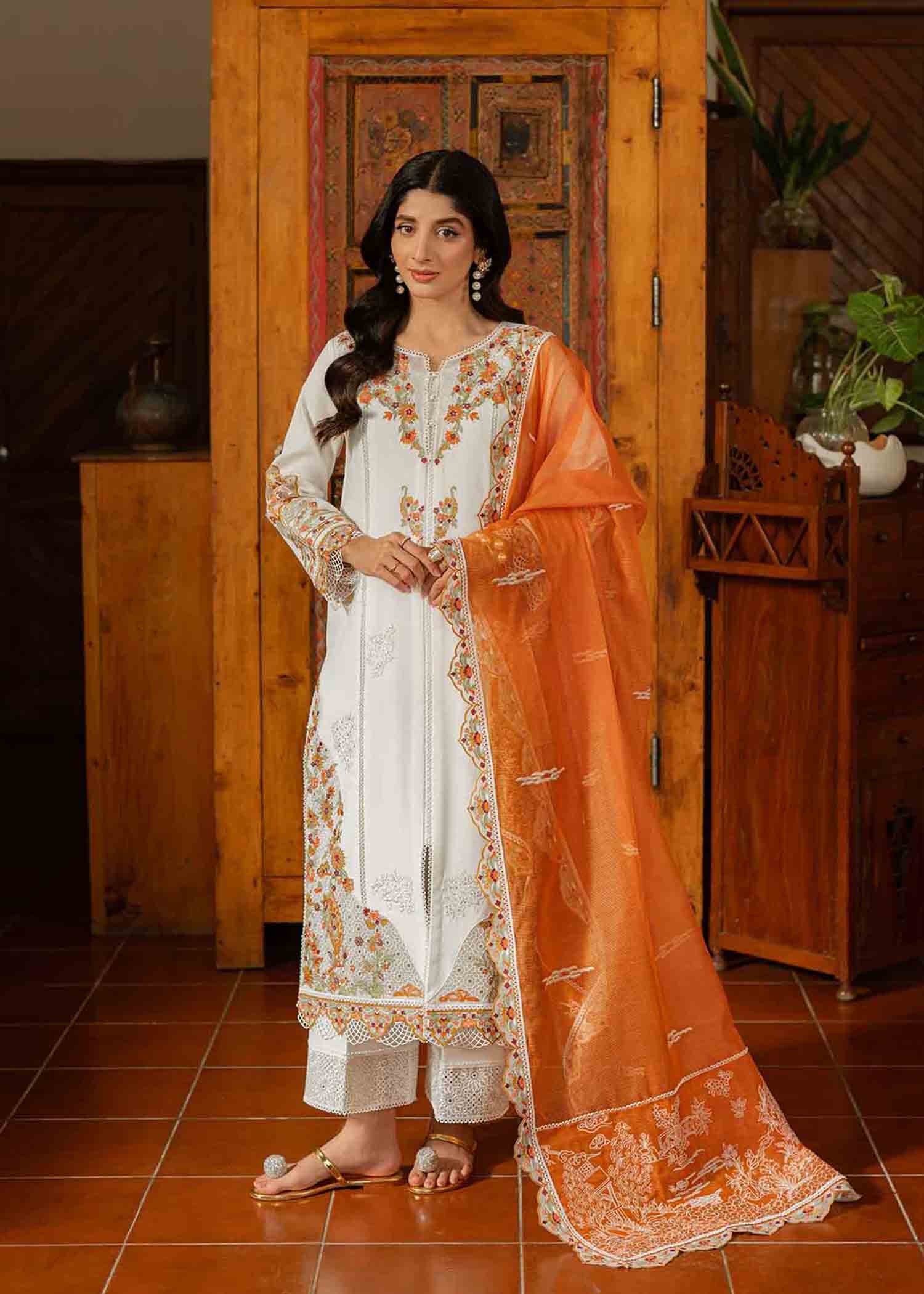 3 PIECE EMBROIDERED AMBER WHITE - JEEM
