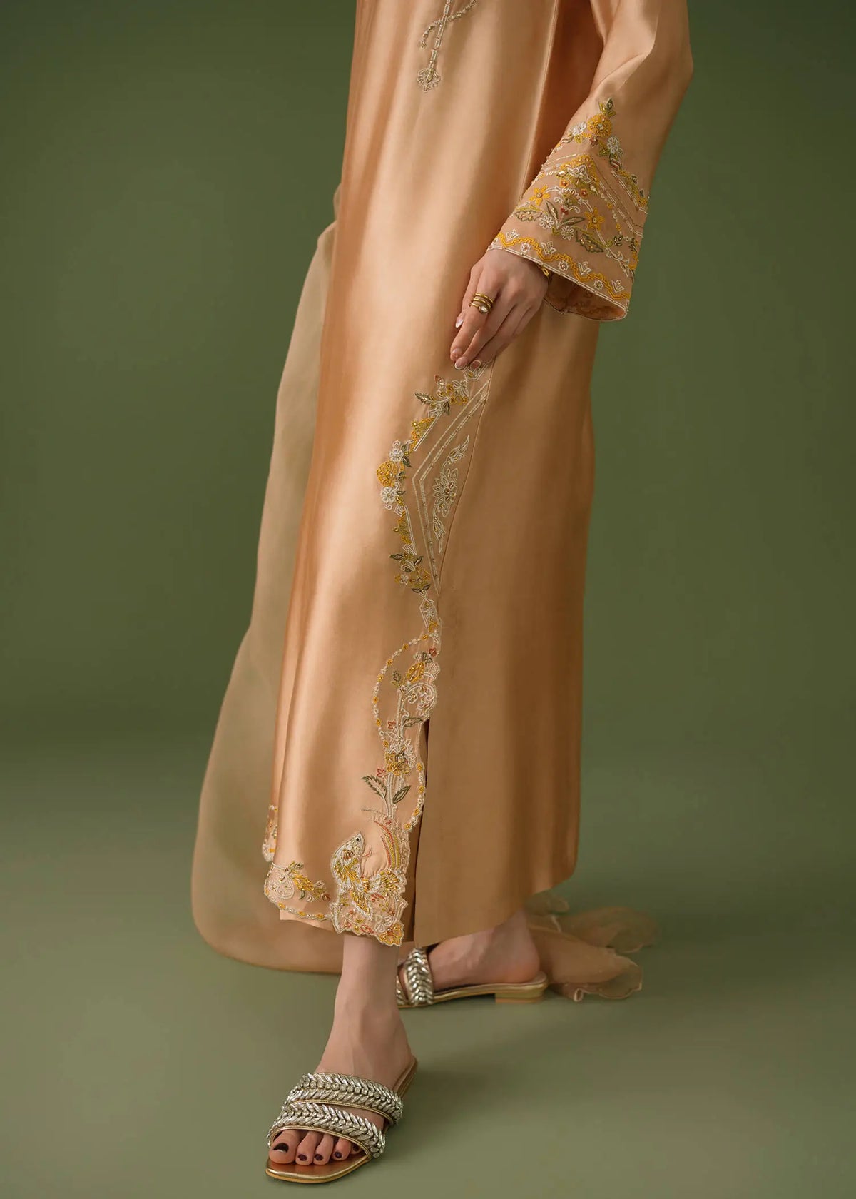 Peach silk 3-piece suit with resham embroidery and scalloped hem