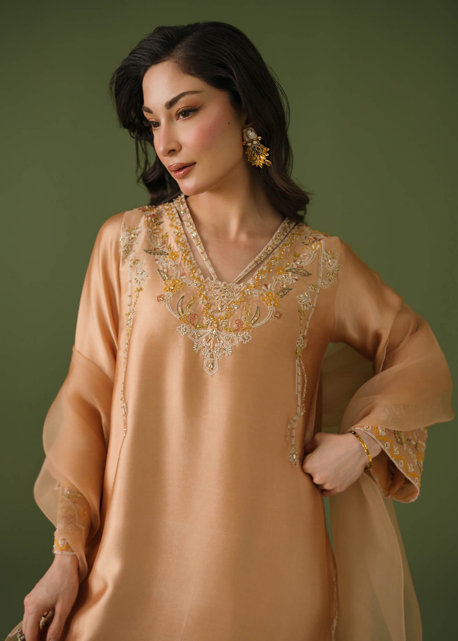 Peach silk 3-piece suit with resham embroidery and scalloped hem