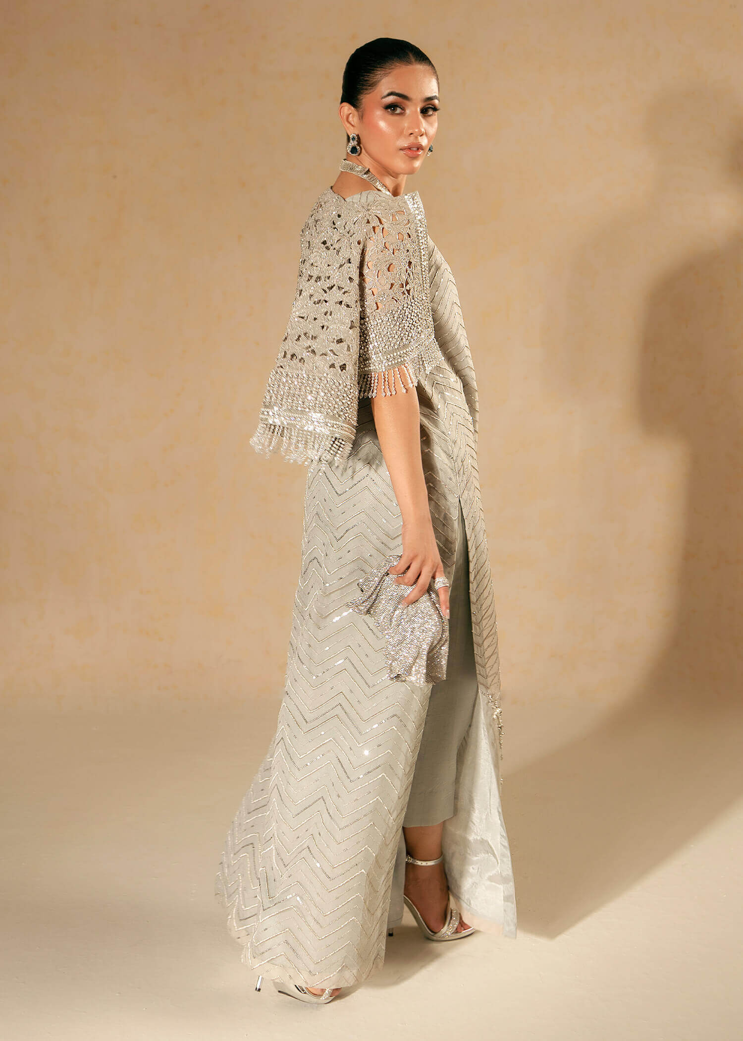 GLITZ GREY