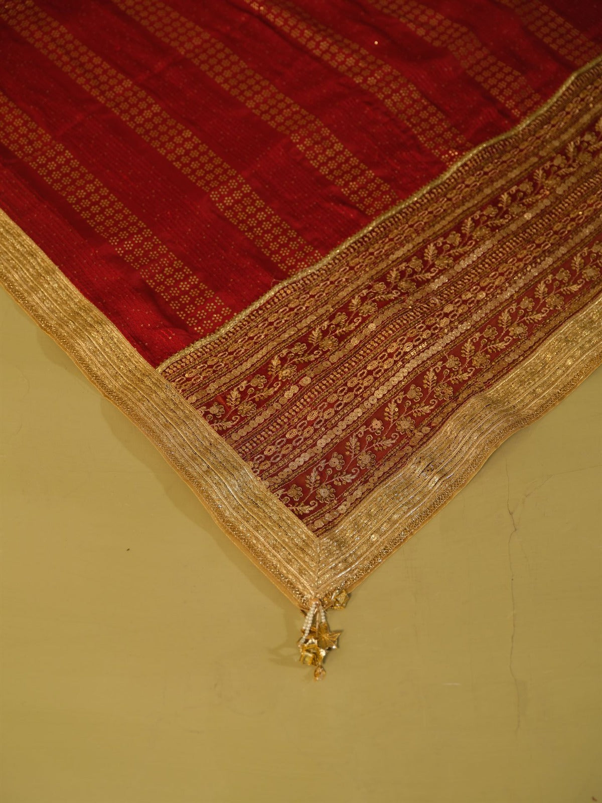 MUKESH BLACK SHAWL