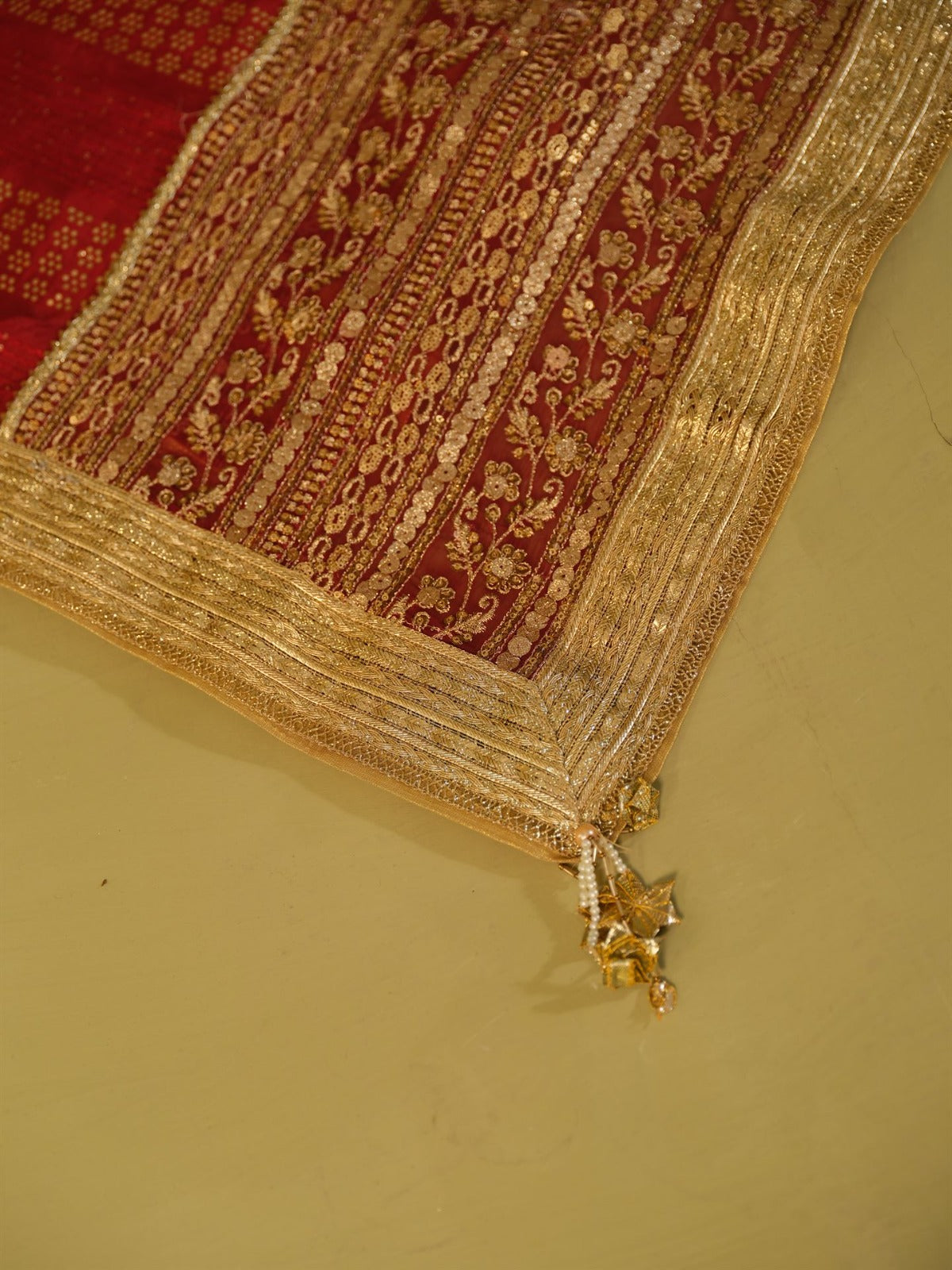 MUKESH BLACK SHAWL