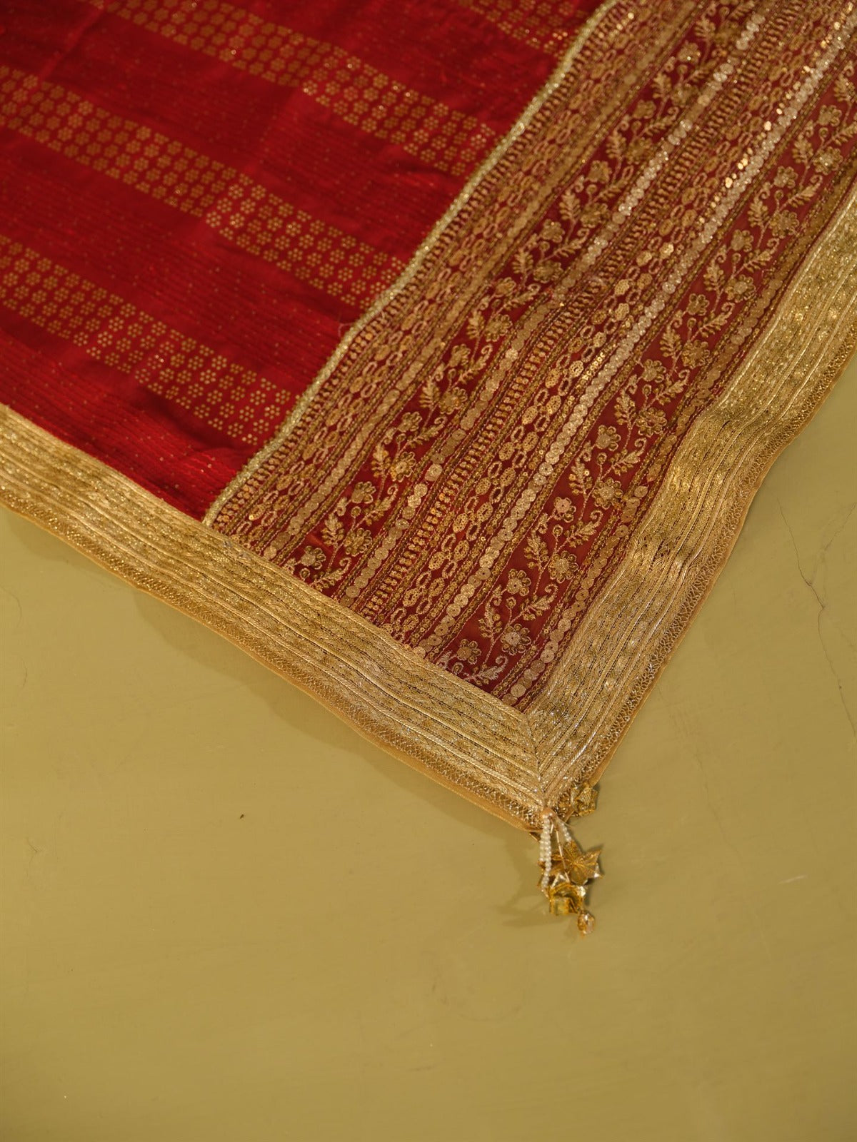 MUKESH BLACK SHAWL
