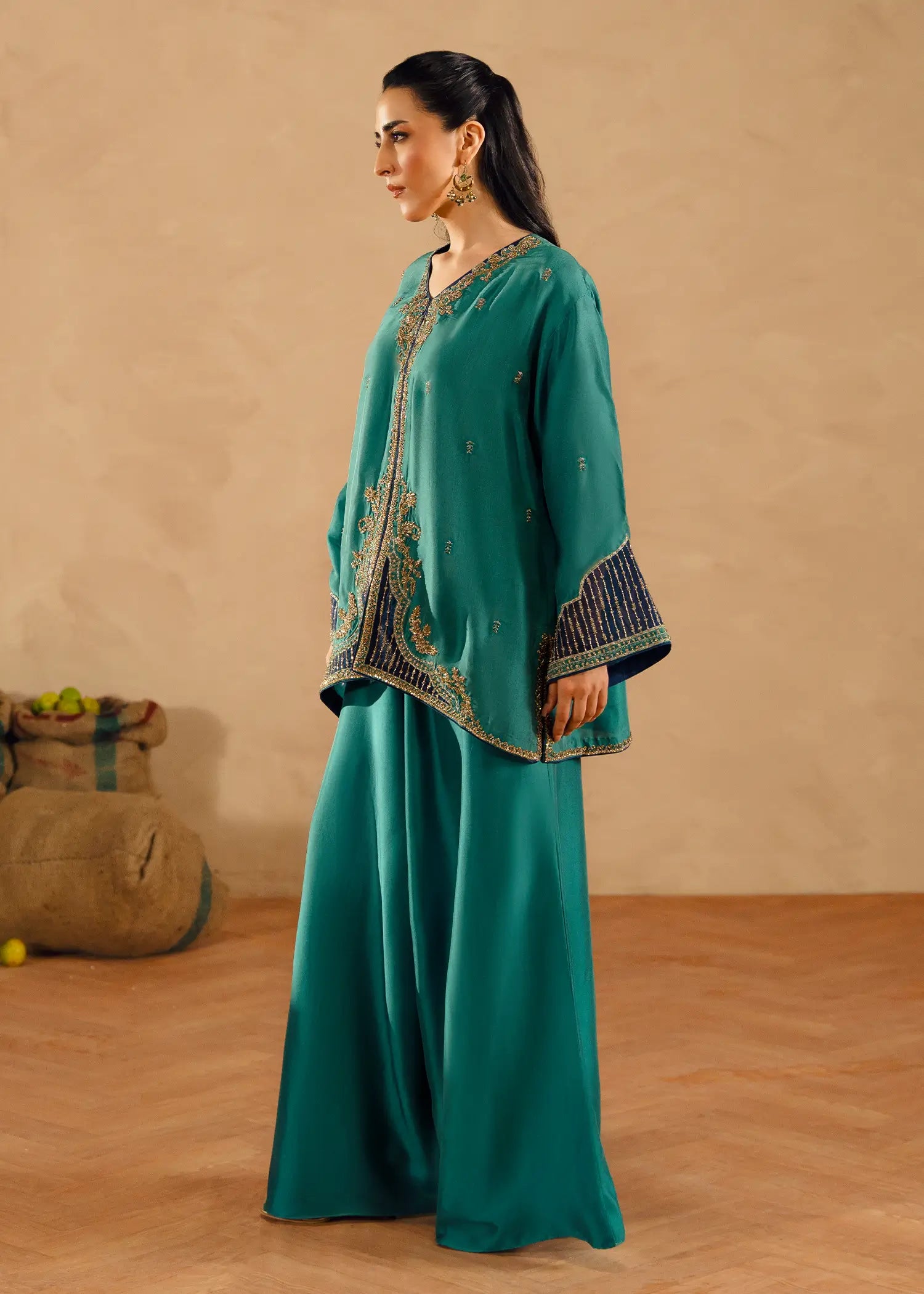 RAYA GREEN