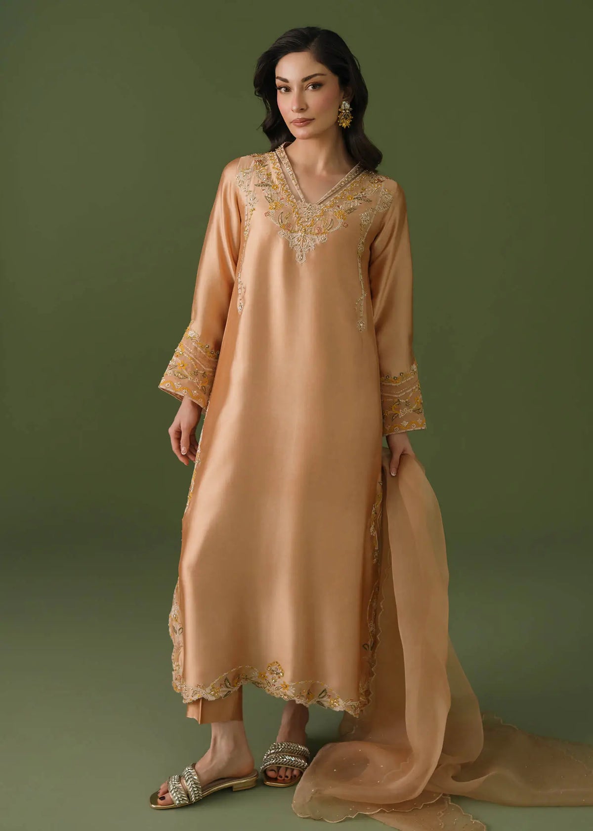 Peach silk 3-piece suit with resham embroidery and scalloped hem