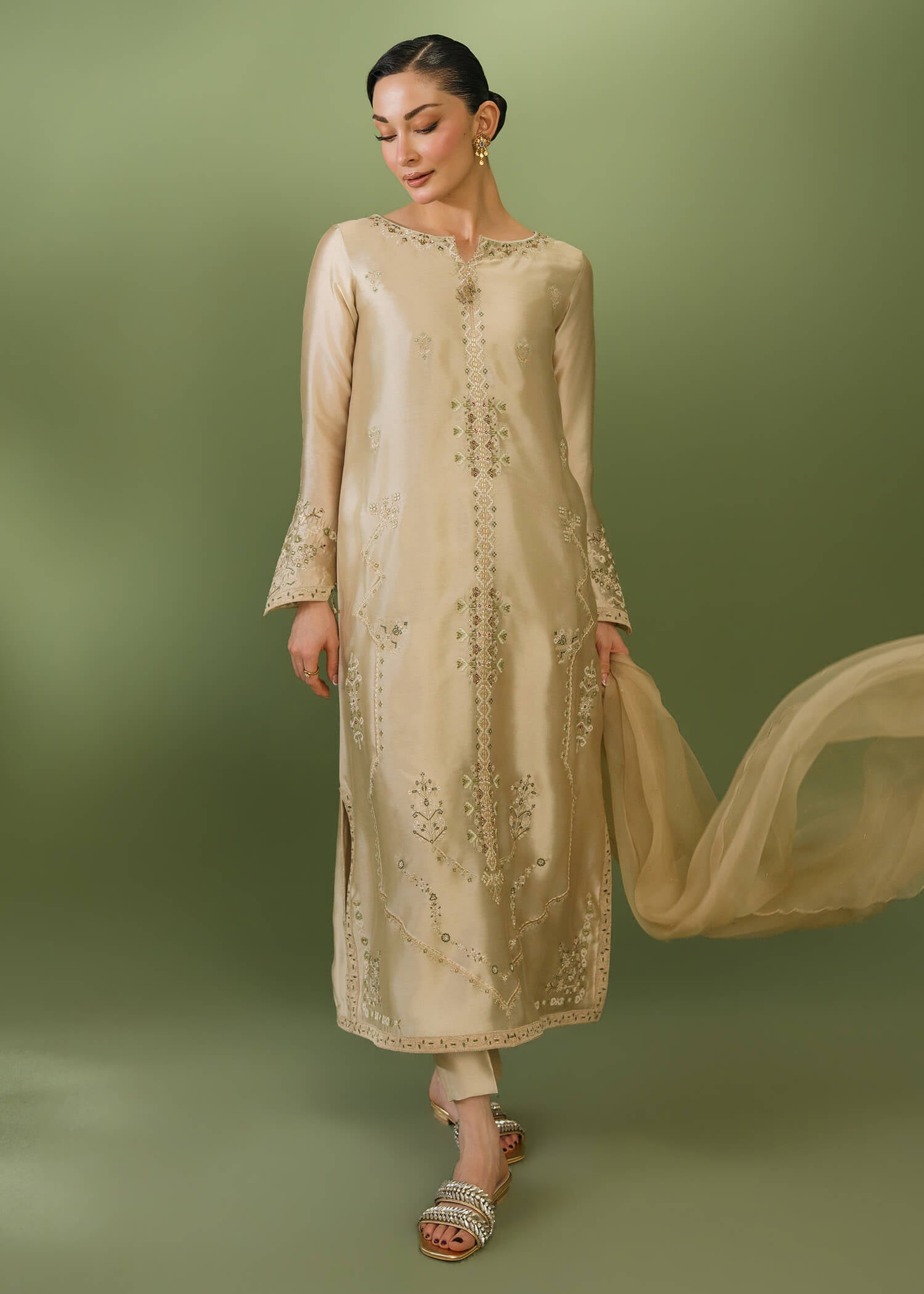 Beige silk 3-piece suit with boat neckline and tassel detail