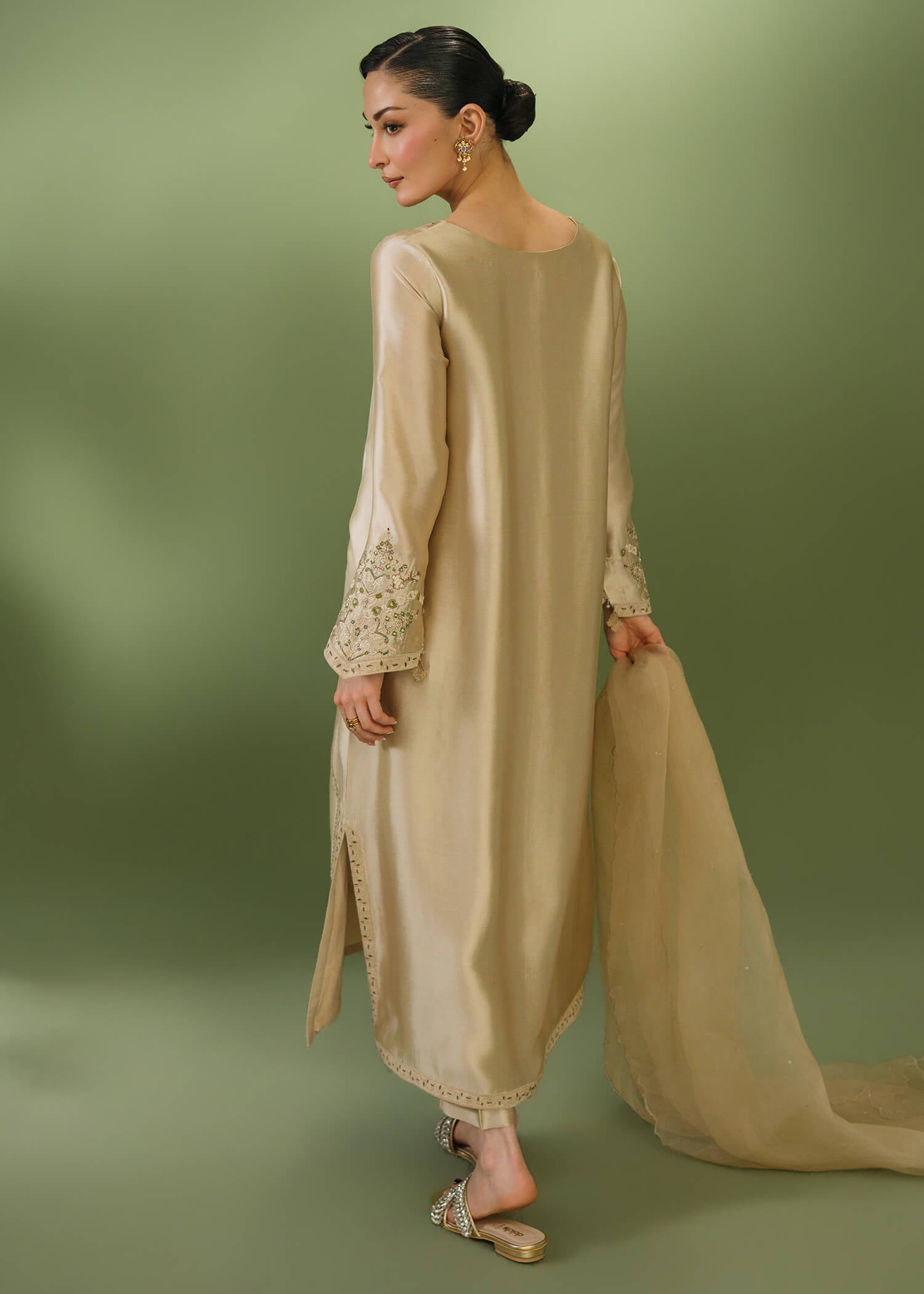 Beige silk 3-piece suit with boat neckline and tassel detail