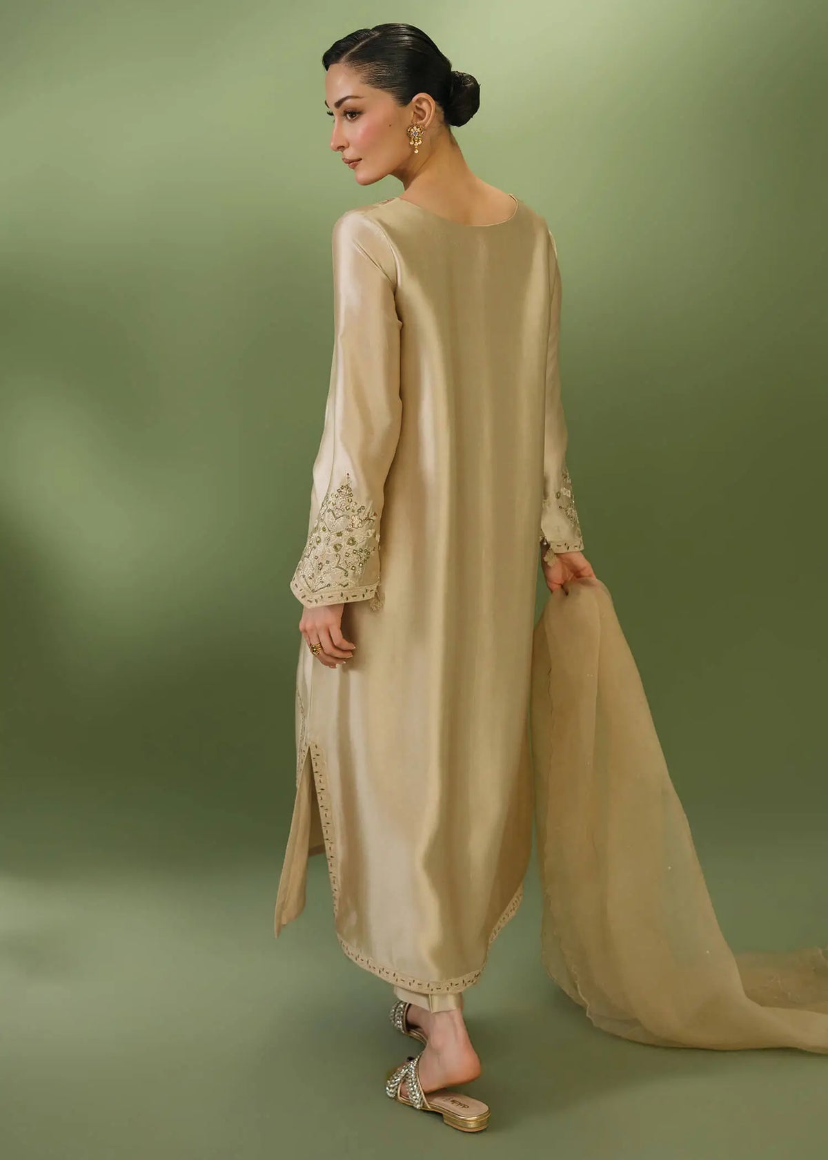 Beige silk 3-piece suit with boat neckline and tassel detail