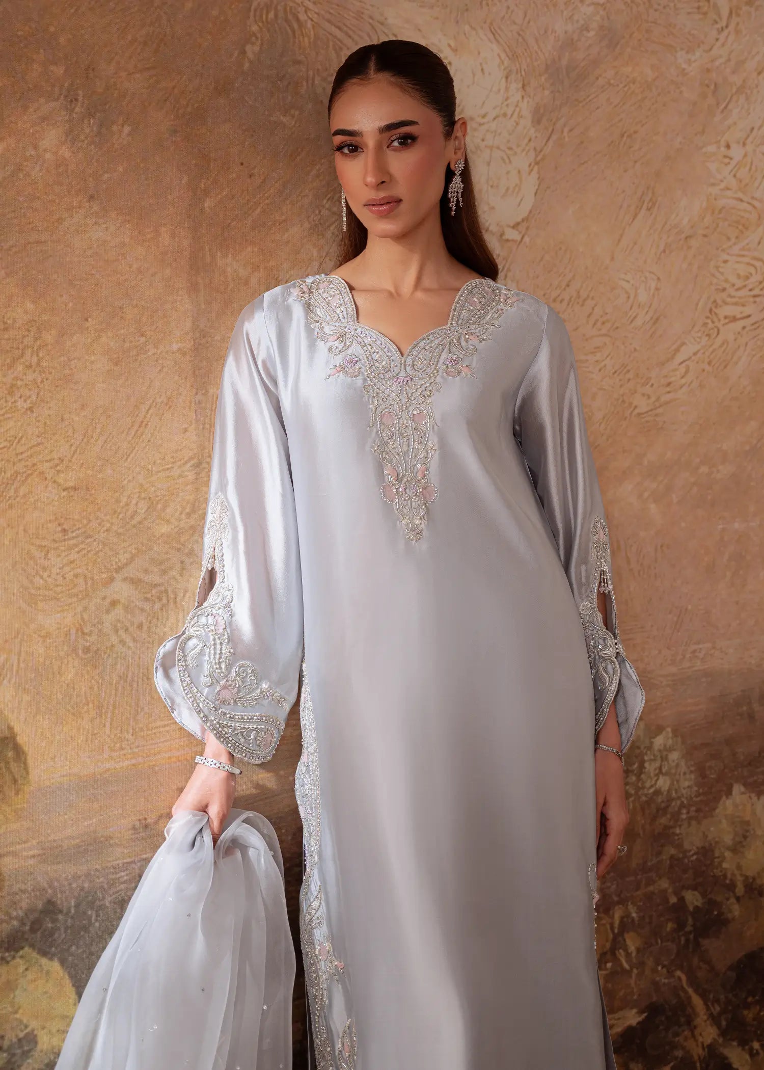 Slate Lt Grey sheesha silk kurta with scalloped embroidery